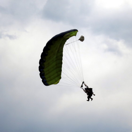 skydiving-07